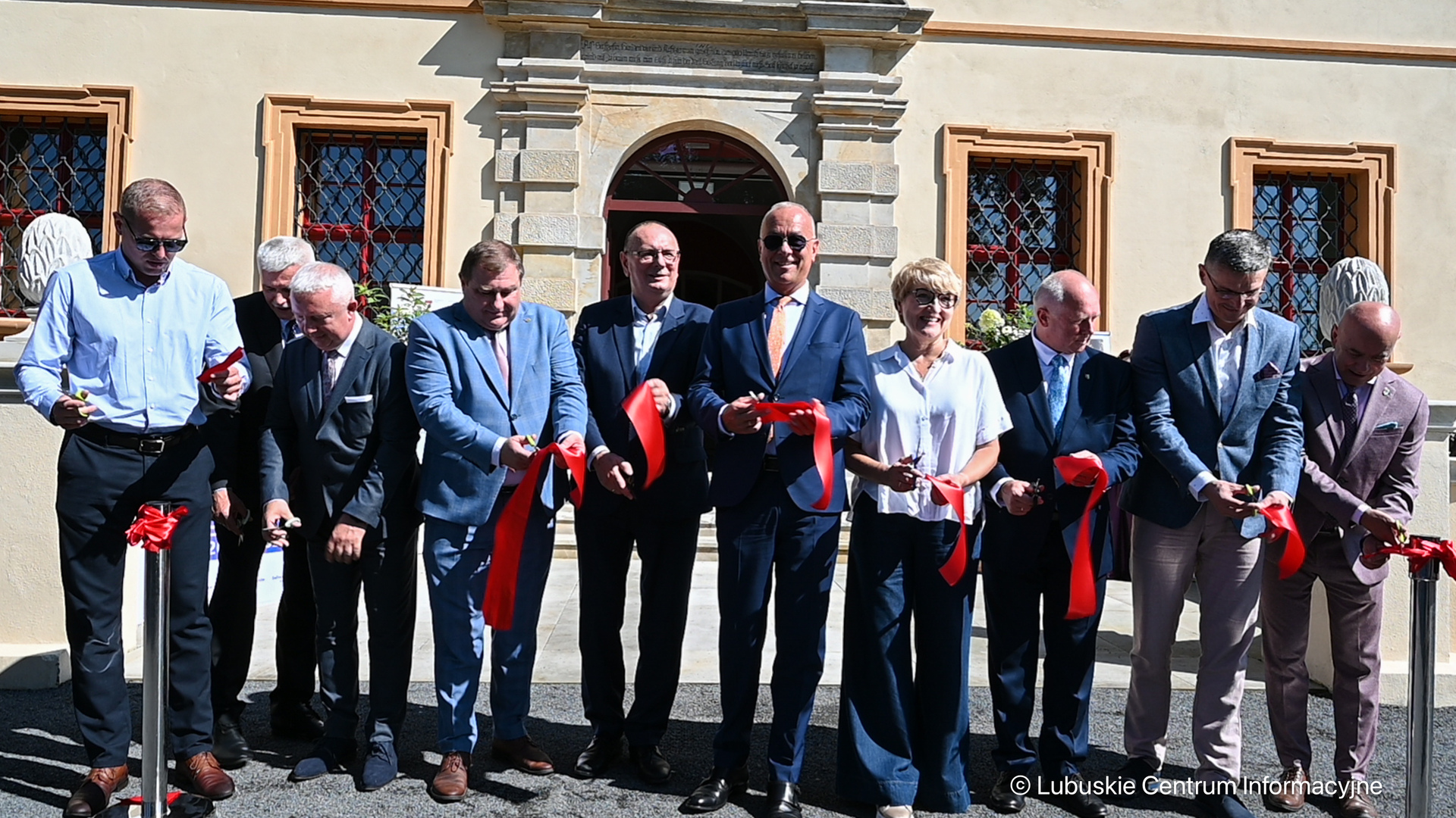 Dwór w Ochli odzyskał barokowy blask! Rezydencja von Unruhów gotowa do podziwiania