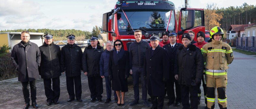 Dzięki unijnemu wsparciu druhowie z OSP Zawada mogą cieszyć się z nowego pojazdu