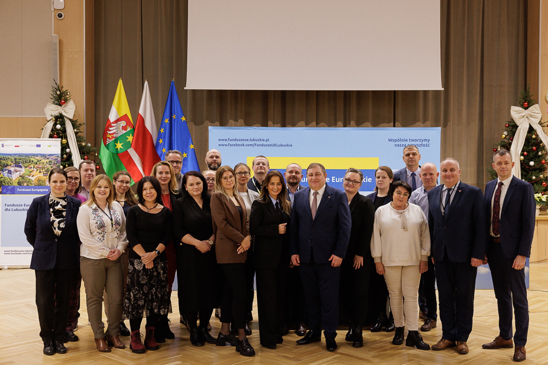 Podsumowano minioną perspektywę unijną i przedstawiono stan realizacji bieżącej